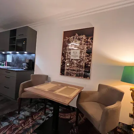 Appartementhotel Cura Lägenhet