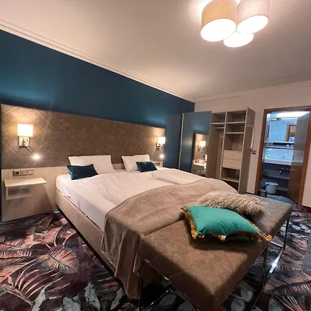 Appartementhotel Cura Apartment 4*