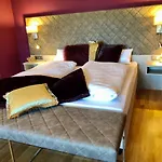 Appartementhotel Cura 4*