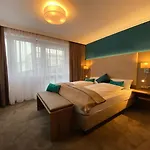 Appartementhotel Cura 公寓 4*