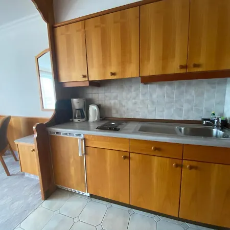 Apartment Appartementhotel Cura 4*