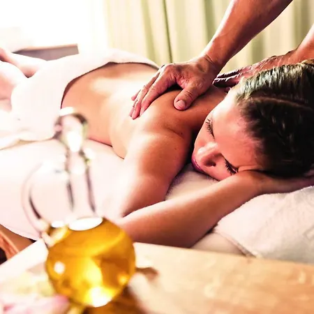 Lejlighed Appartementhotel Cura 4*